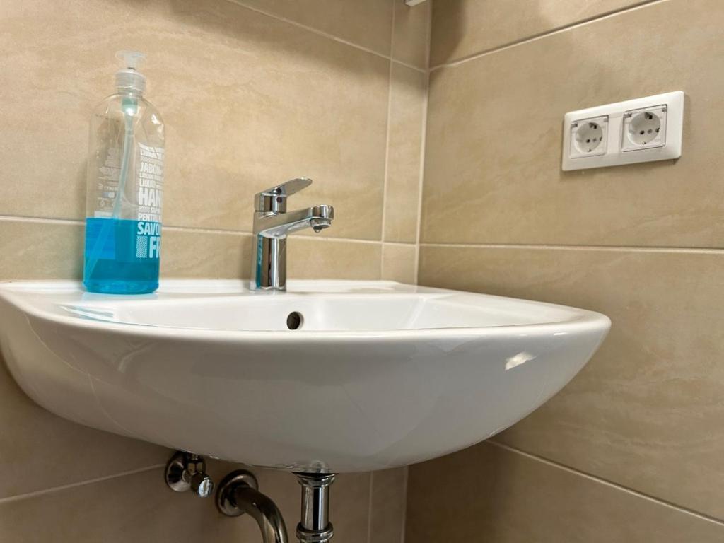 Prime Suites Near Schoenbrunn Castle Wina Bagian luar foto